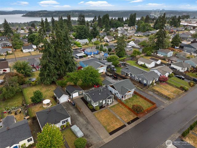 1032 S MacArthur Street, Tacoma, WA 98465