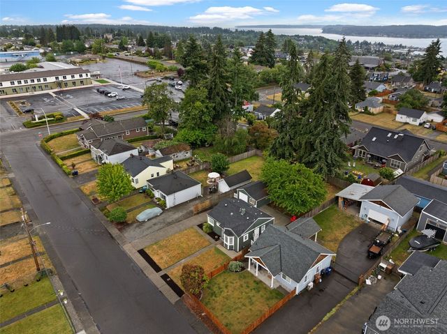 1032 S MacArthur Street, Tacoma, WA 98465