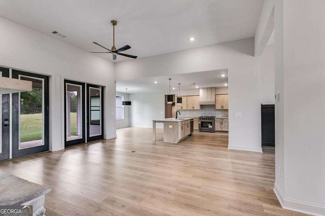 728 Lake Circle Road, Buchanan, GA 30113