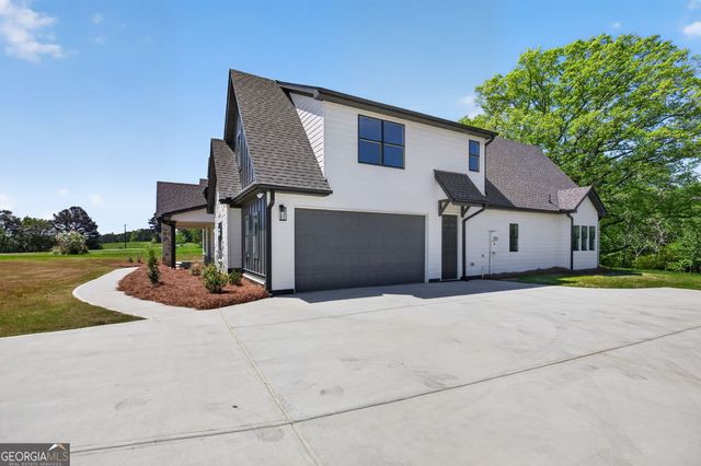 728 Lake Circle Road, Buchanan, GA 30113