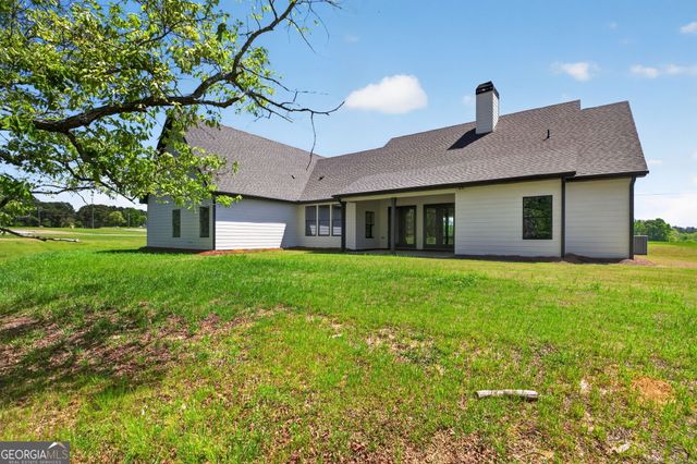 728 Lake Circle Road, Buchanan, GA 30113