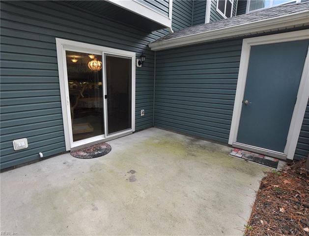 2506 Leytonstone DR, Chesapeake, VA 23321