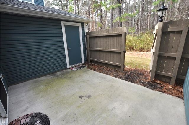 2506 Leytonstone DR, Chesapeake, VA 23321