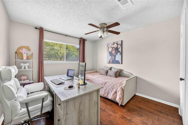 7828 Kendalia Drive, Houston, TX 77036