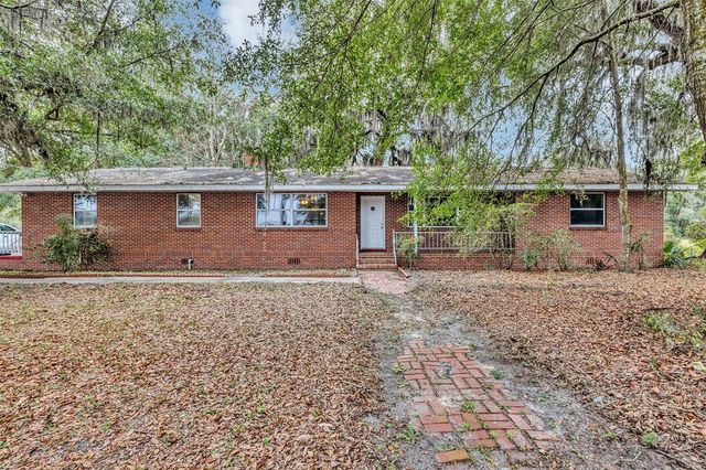 157 STATE ROAD 20, Palatka, FL 32177