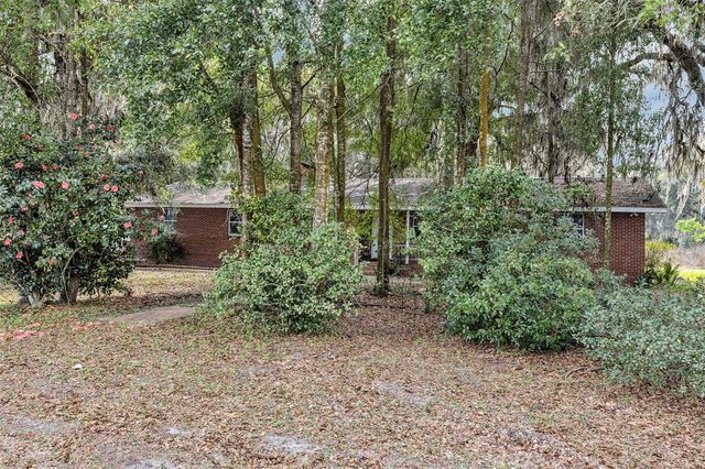 157 STATE ROAD 20, Palatka, FL 32177
