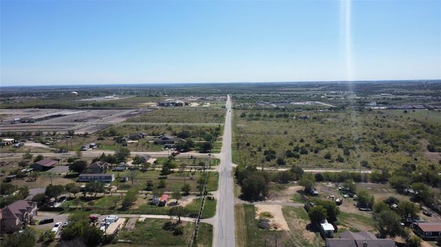 1905 High RD, Kyle, TX 78640
