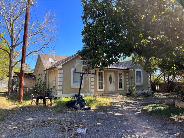1905 High RD, Kyle, TX 78640