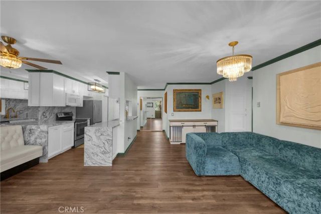 1351 N Orange Drive 205, Los Angeles, CA 90028