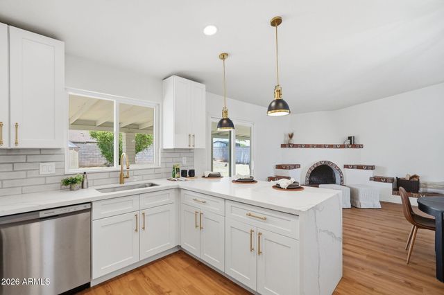 2536 N EVERGREEN Street, Chandler, AZ 85225