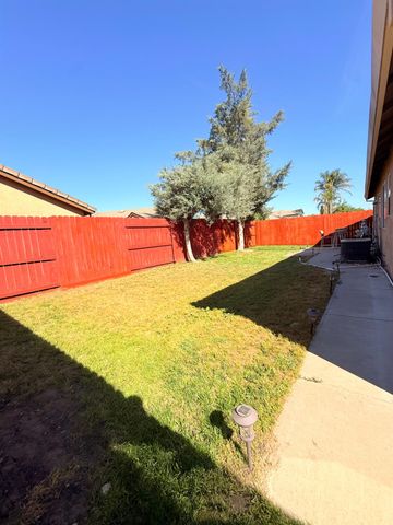 4929 miramare, Stockton, CA 95206