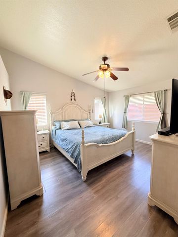 4929 miramare, Stockton, CA 95206