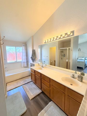 4929 miramare, Stockton, CA 95206