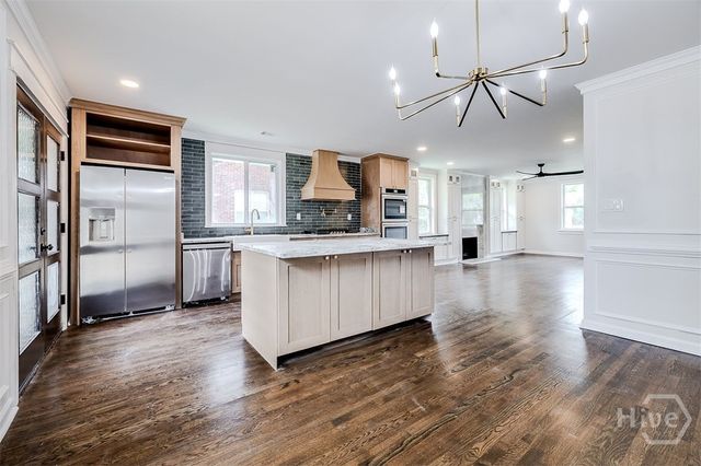 412 E 53rd Street, Savannah, GA 31405