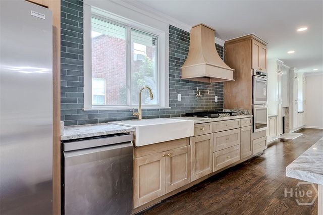 412 E 53rd Street, Savannah, GA 31405