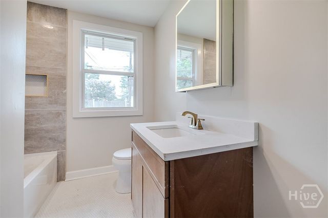 412 E 53rd Street, Savannah, GA 31405