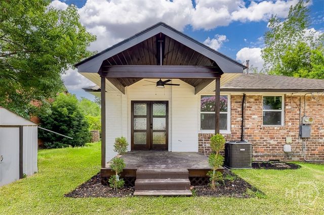 412 E 53rd Street, Savannah, GA 31405