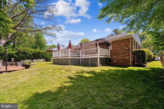 8410 RAVENSWOOD RD, New Carrollton, MD 20784