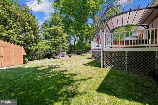 8410 RAVENSWOOD RD, New Carrollton, MD 20784