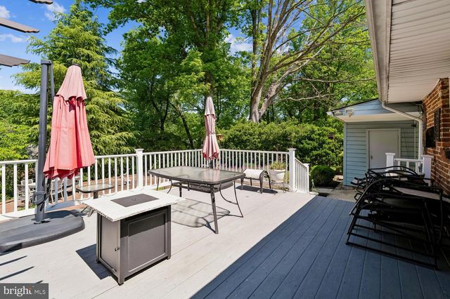 8410 RAVENSWOOD RD, New Carrollton, MD 20784