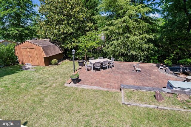 8410 RAVENSWOOD RD, New Carrollton, MD 20784