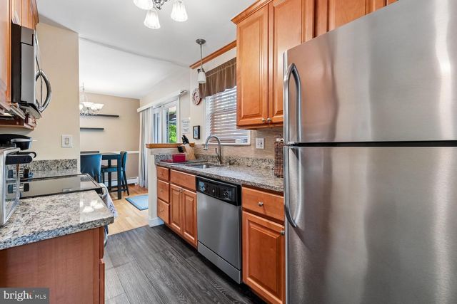 8410 RAVENSWOOD RD, New Carrollton, MD 20784