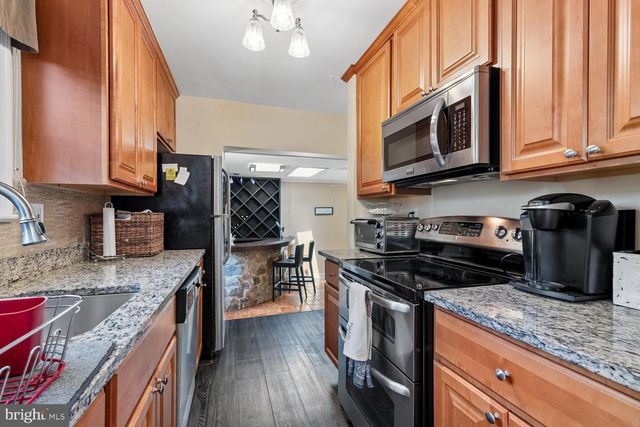 8410 RAVENSWOOD RD, New Carrollton, MD 20784