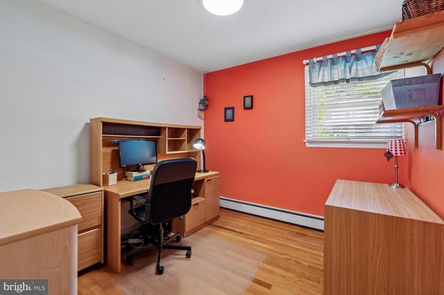 8410 RAVENSWOOD RD, New Carrollton, MD 20784
