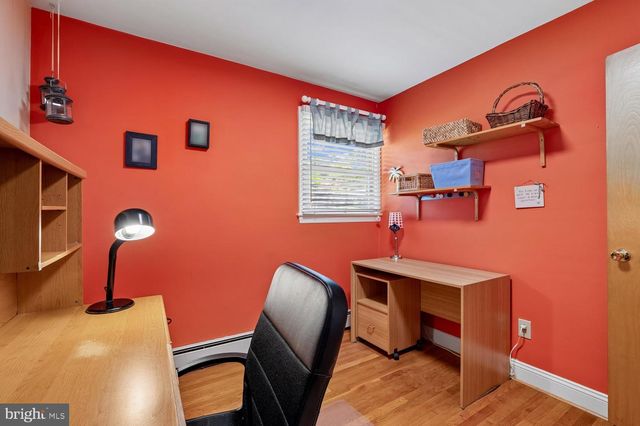 8410 RAVENSWOOD RD, New Carrollton, MD 20784