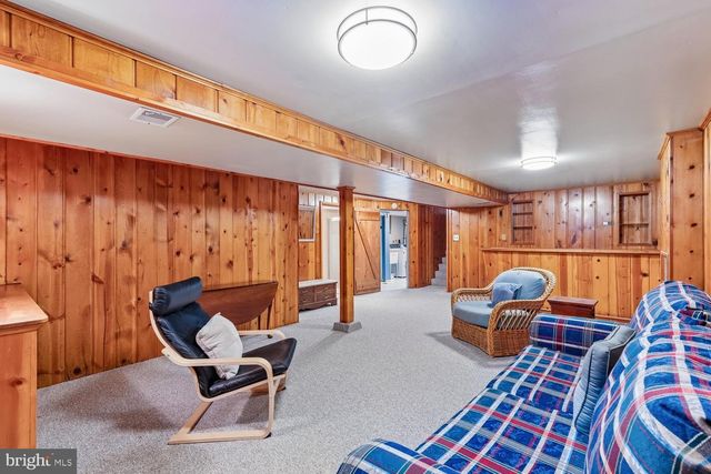 8410 RAVENSWOOD RD, New Carrollton, MD 20784