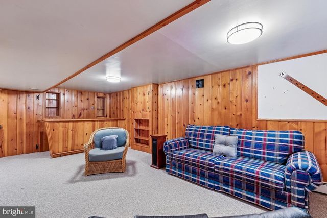 8410 RAVENSWOOD RD, New Carrollton, MD 20784