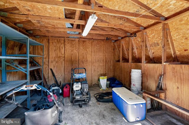 8410 RAVENSWOOD RD, New Carrollton, MD 20784