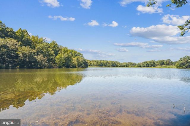 8410 RAVENSWOOD RD, New Carrollton, MD 20784