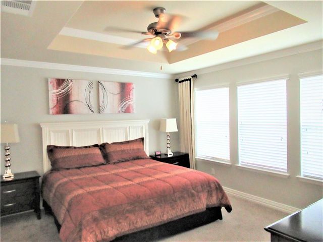 106 Coyote TRL, Georgetown, TX 78633