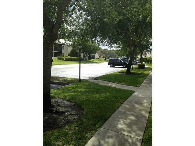 11318 Taft Street, Pembroke Pines, FL 33026