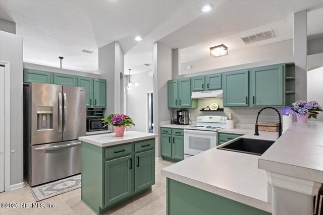 12511 WESTBERRY HIDEAWAY Lane, Jacksonville, FL 32223
