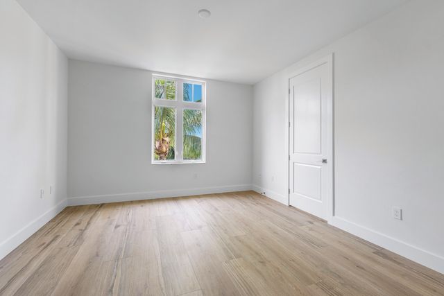 180 Lake Drive 2103, Palm Beach Shores, FL 33404