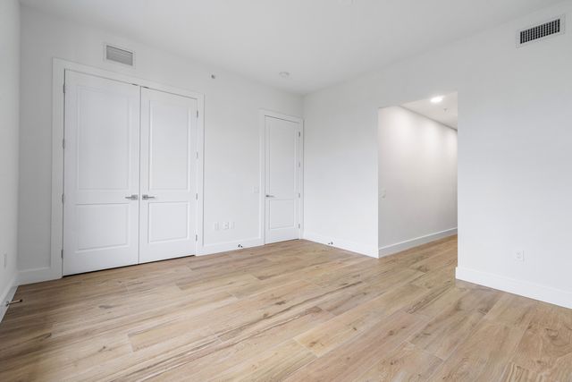 180 Lake Drive 2103, Palm Beach Shores, FL 33404