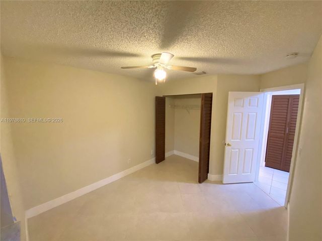 611 NW 208th Cir 611, Pembroke Pines, FL 33029