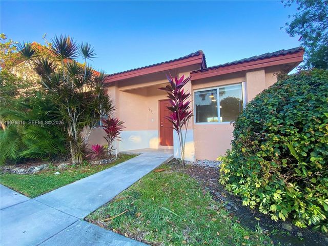 611 NW 208th Cir 611, Pembroke Pines, FL 33029