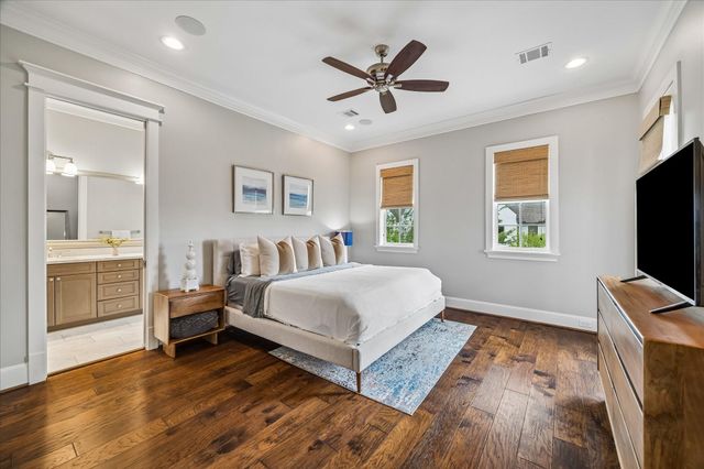 1708 Ashland Street, Houston, TX 77008