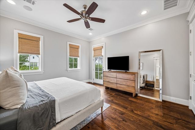 1708 Ashland Street, Houston, TX 77008