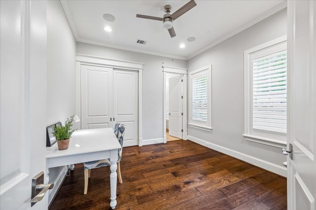 1708 Ashland Street, Houston, TX 77008