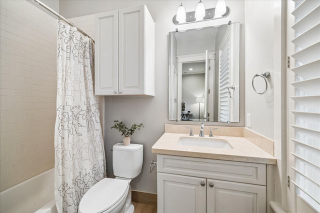 1708 Ashland Street, Houston, TX 77008