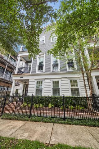 1708 Ashland Street, Houston, TX 77008