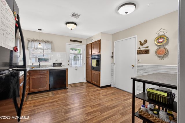 976A Aberdeen Drive, Lakewood, NJ 08701