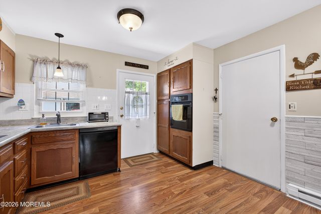 976A Aberdeen Drive, Lakewood, NJ 08701
