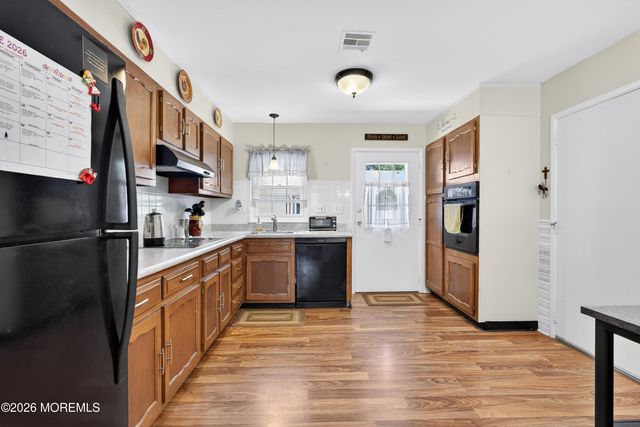 976A Aberdeen Drive, Lakewood, NJ 08701