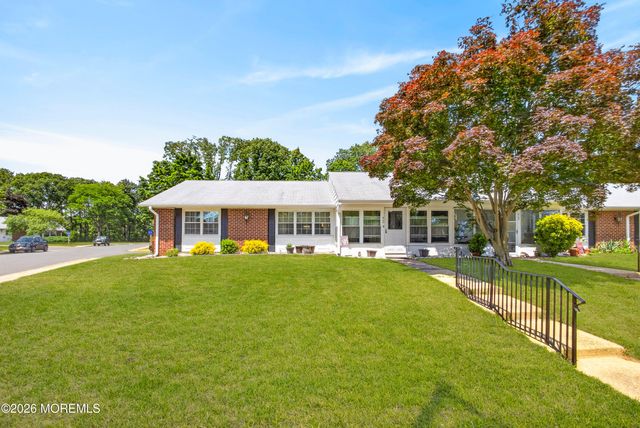 976A Aberdeen Drive, Lakewood, NJ 08701