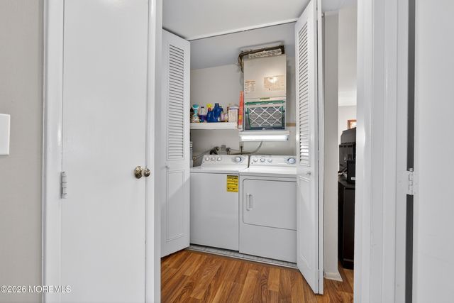 976A Aberdeen Drive, Lakewood, NJ 08701